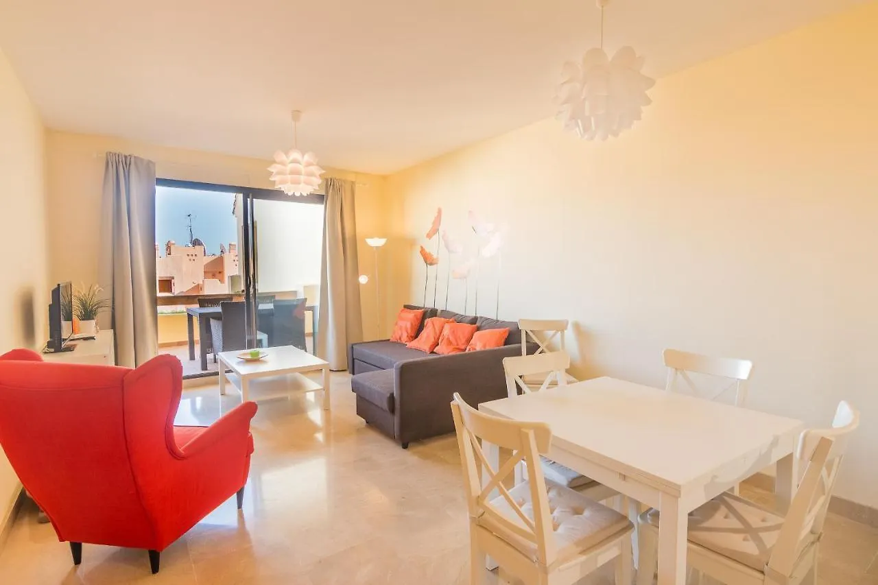 2114-Apt With Nice Terrace With Pool View 마닐바 0*,  스페인