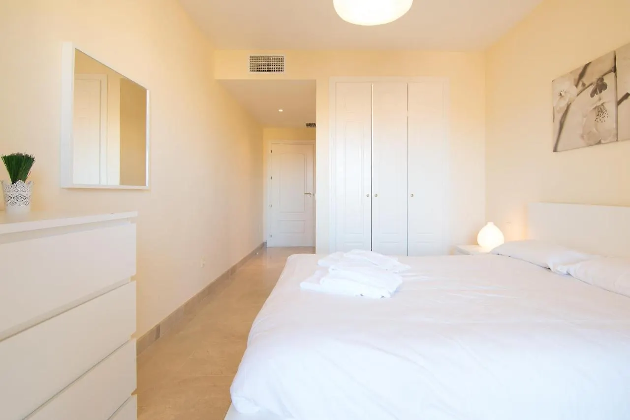 2114-Apt With Nice Terrace With Pool View 마닐바 0*,
